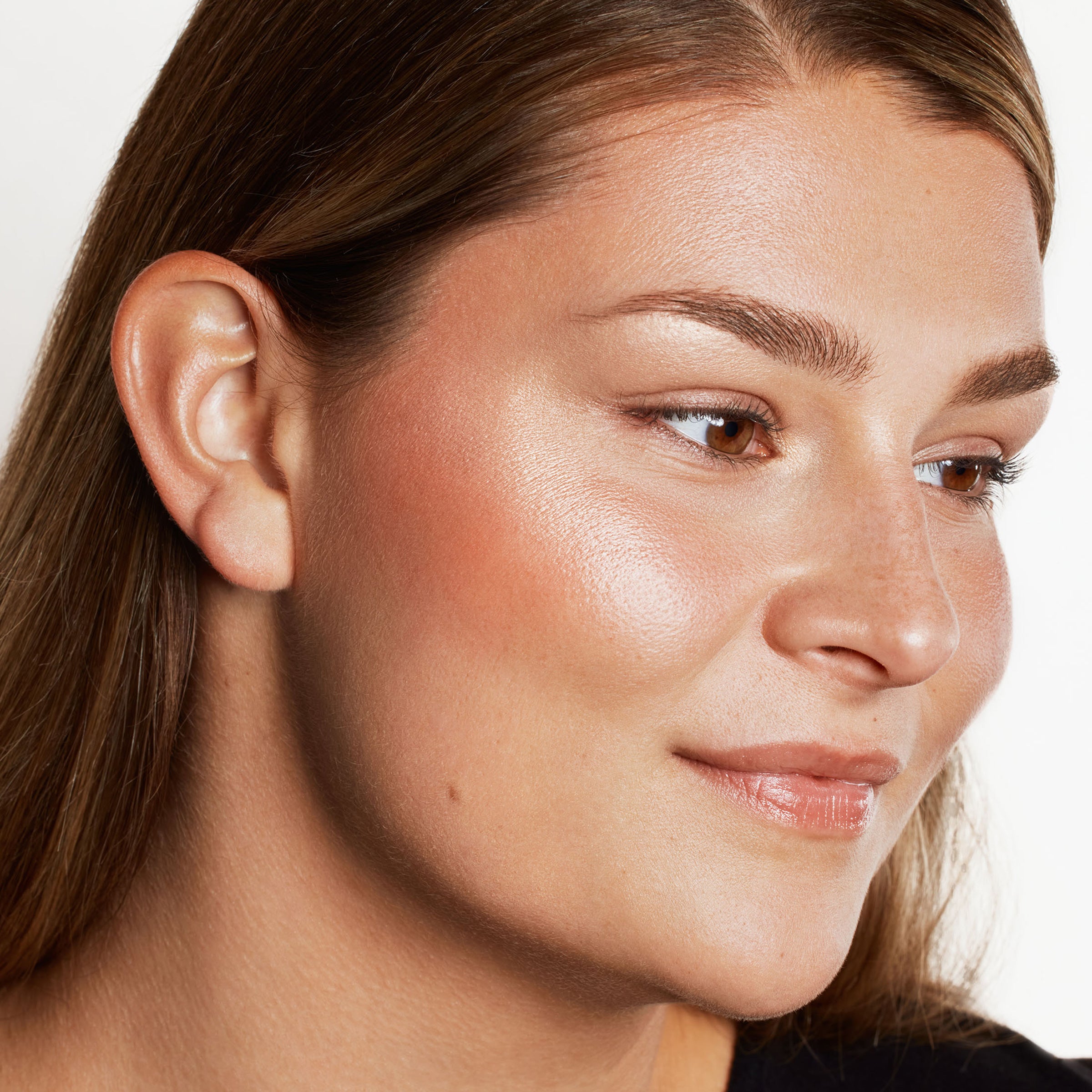 Glow Get It Highlighting Powder (Bright Champagne)