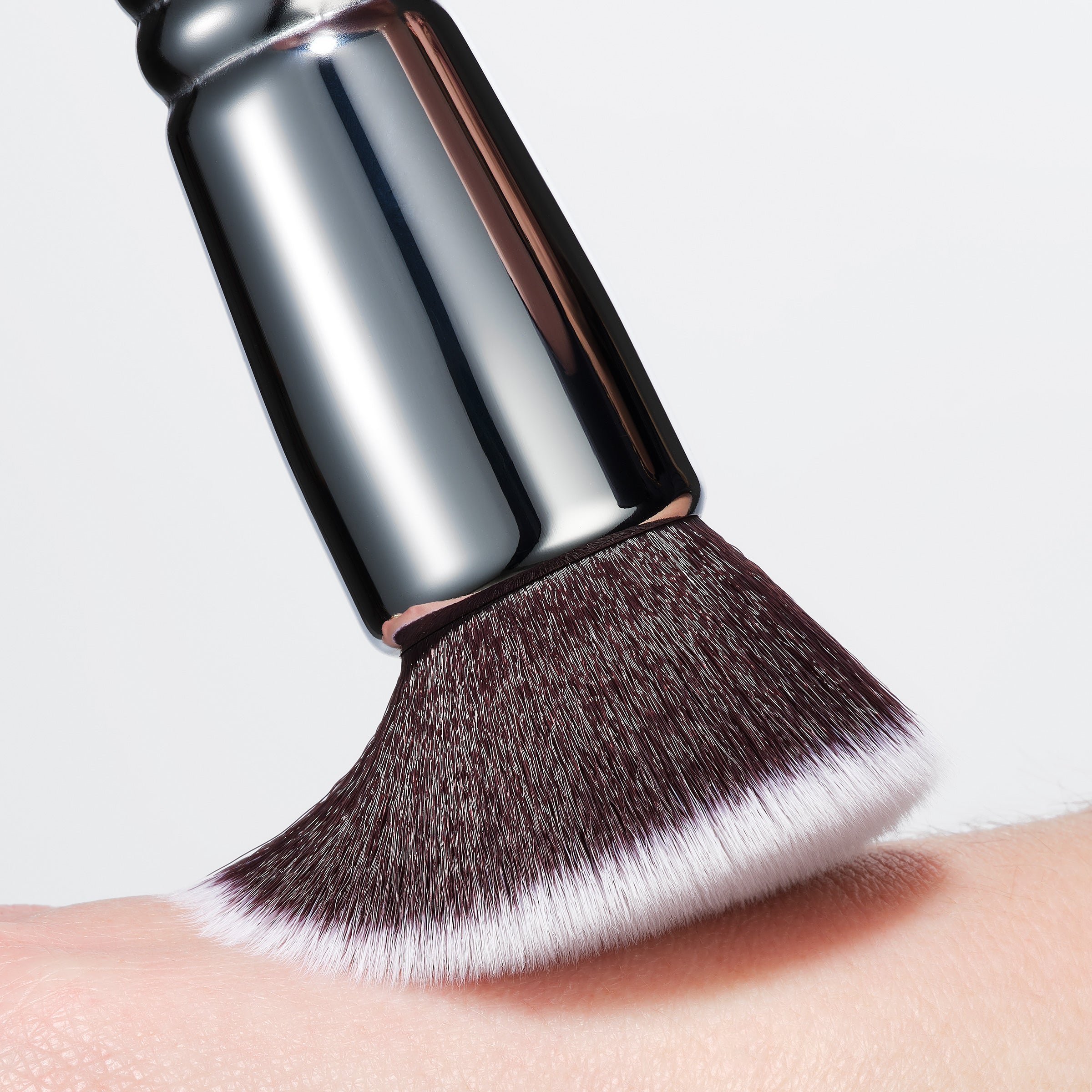 104 Foundation Buffer Brush