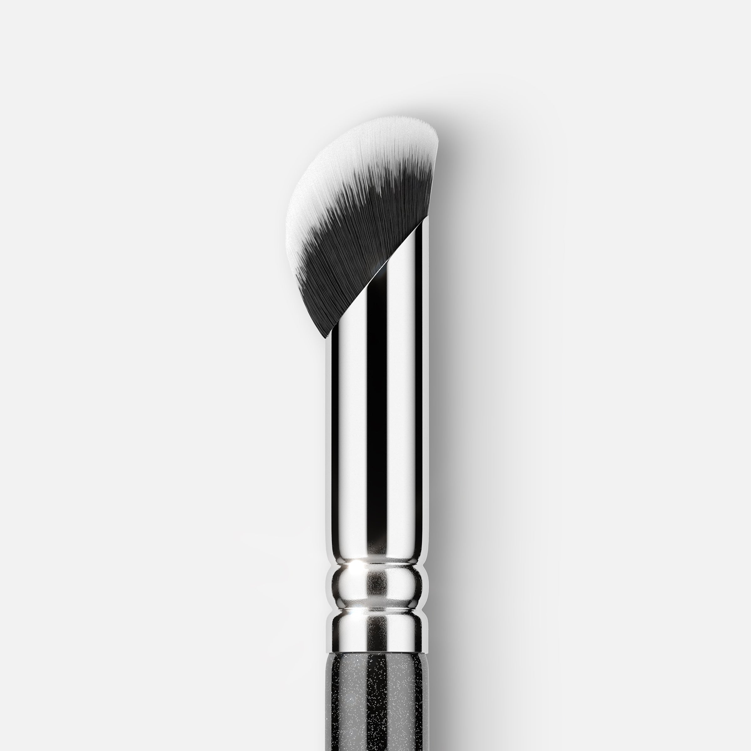 146 Concealer Touch & Blend Brush