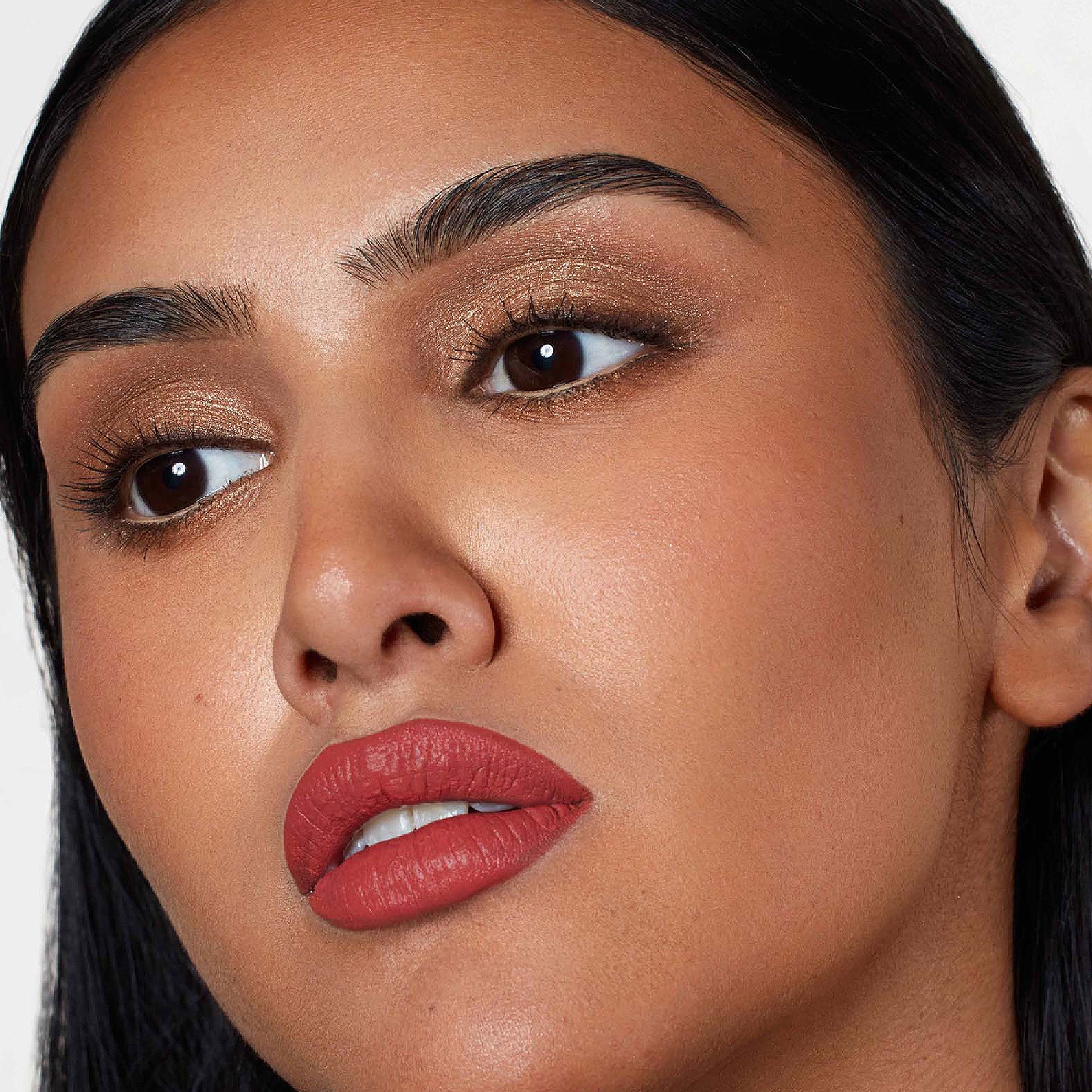 Velvet Love Lip Liner (Saskia)