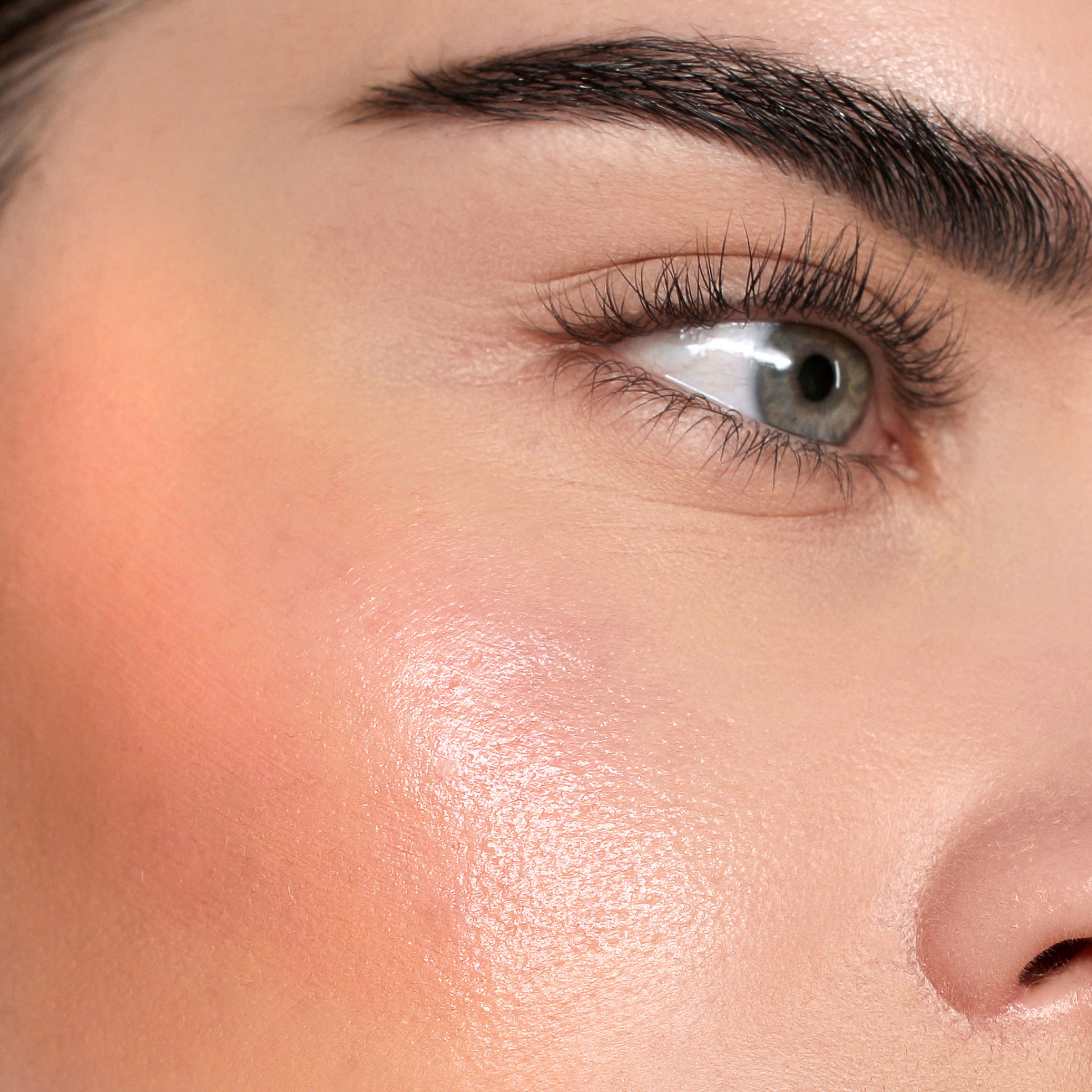 Velvet Love Liquid Highlighting Blush (Peach Nectar)