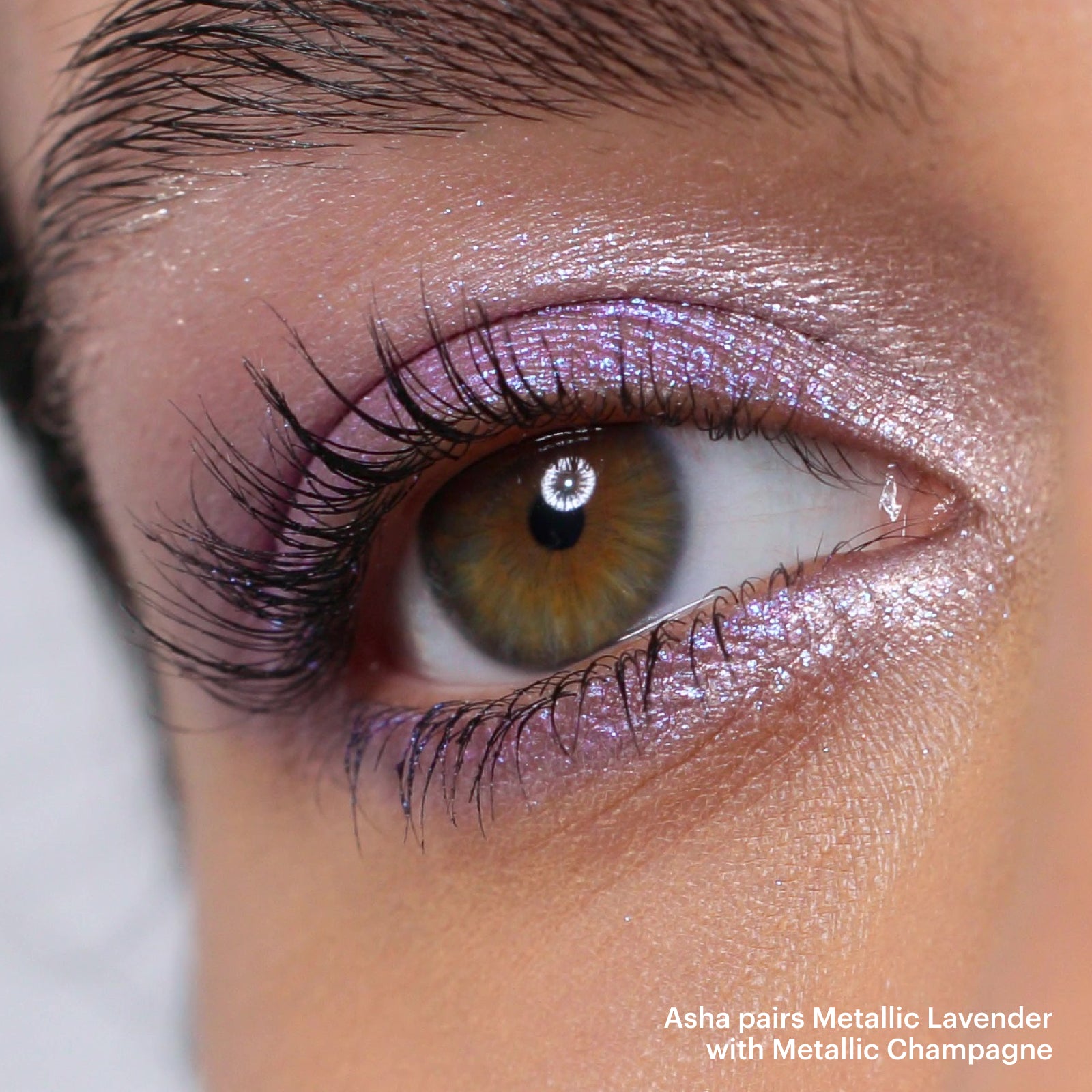 Velvet Love Eyeliner Pencil (Metallic Lavender)