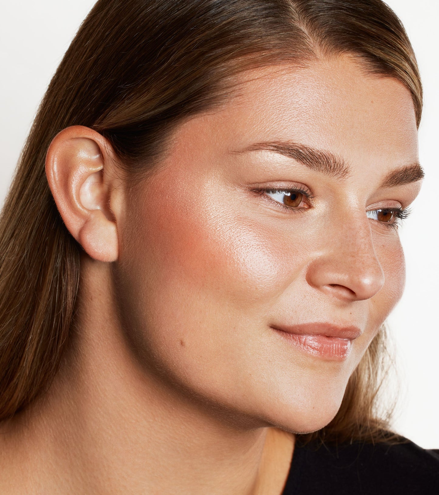 Glow Get It Highlighting Powder (Bright Champagne) Expanded Image 2