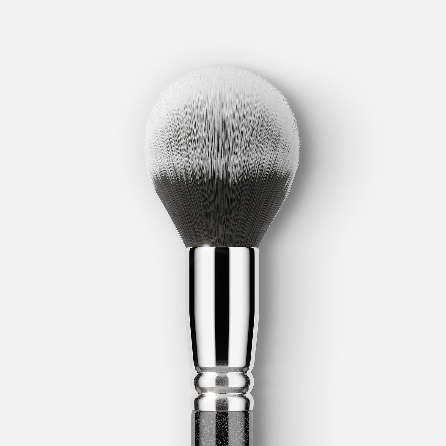 119 Bronzer Brush Main Image featured