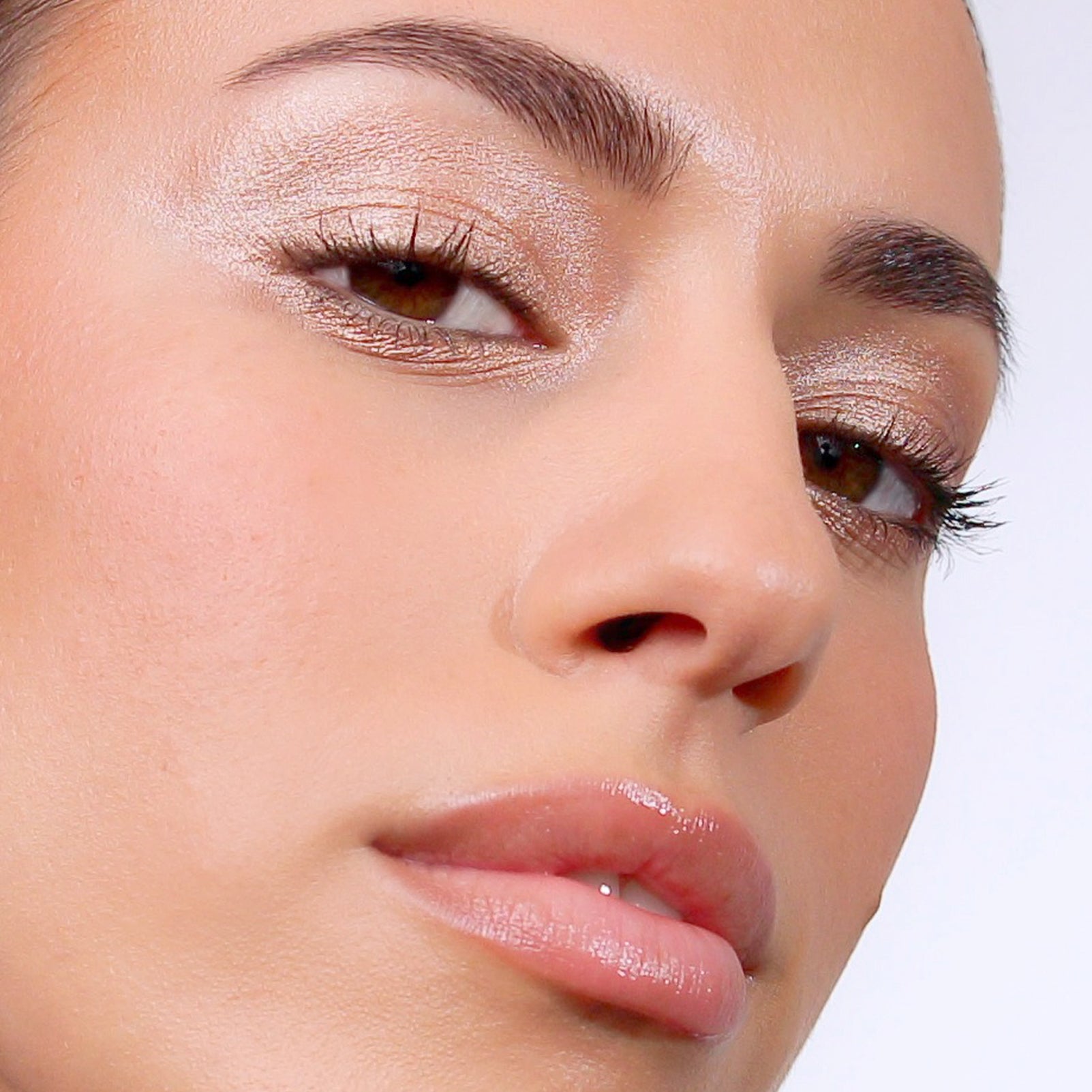 EyeSwipe Longwear Cream Eyeshadow Stick (Oyster Pearl)