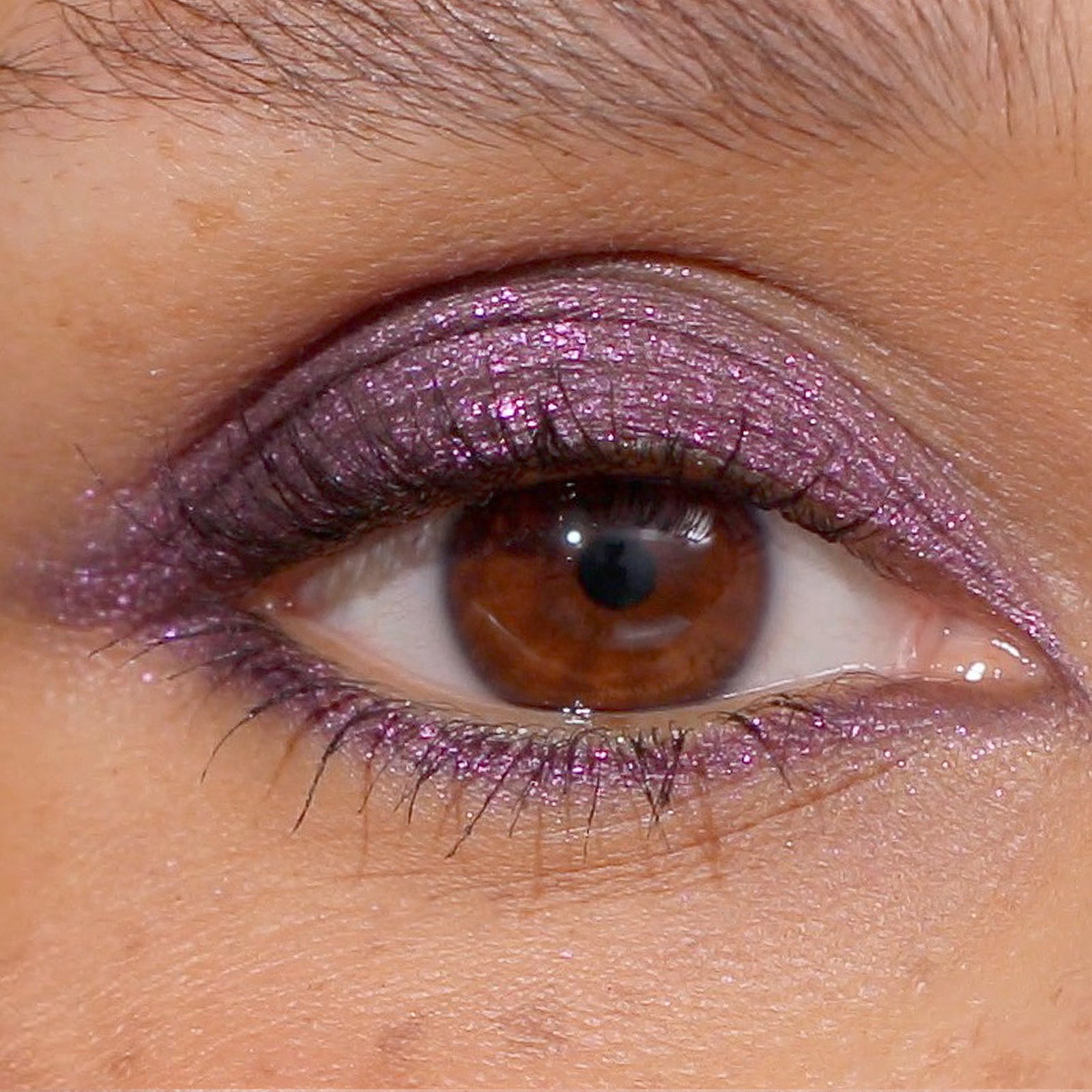 Velvet Love Eyeliner Pencil (Metallic Amethyst)
