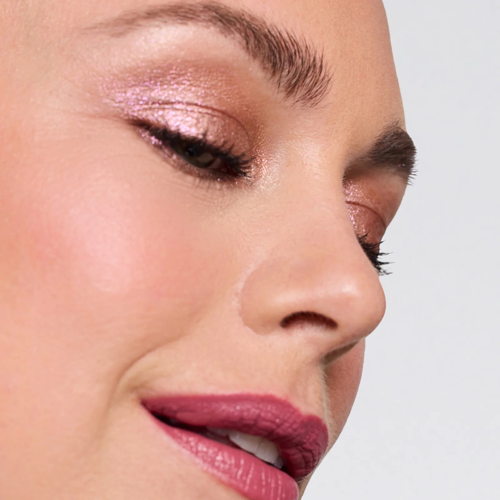 Velvet Love Eyeliner Pencil (Metallic Desert Rose)
