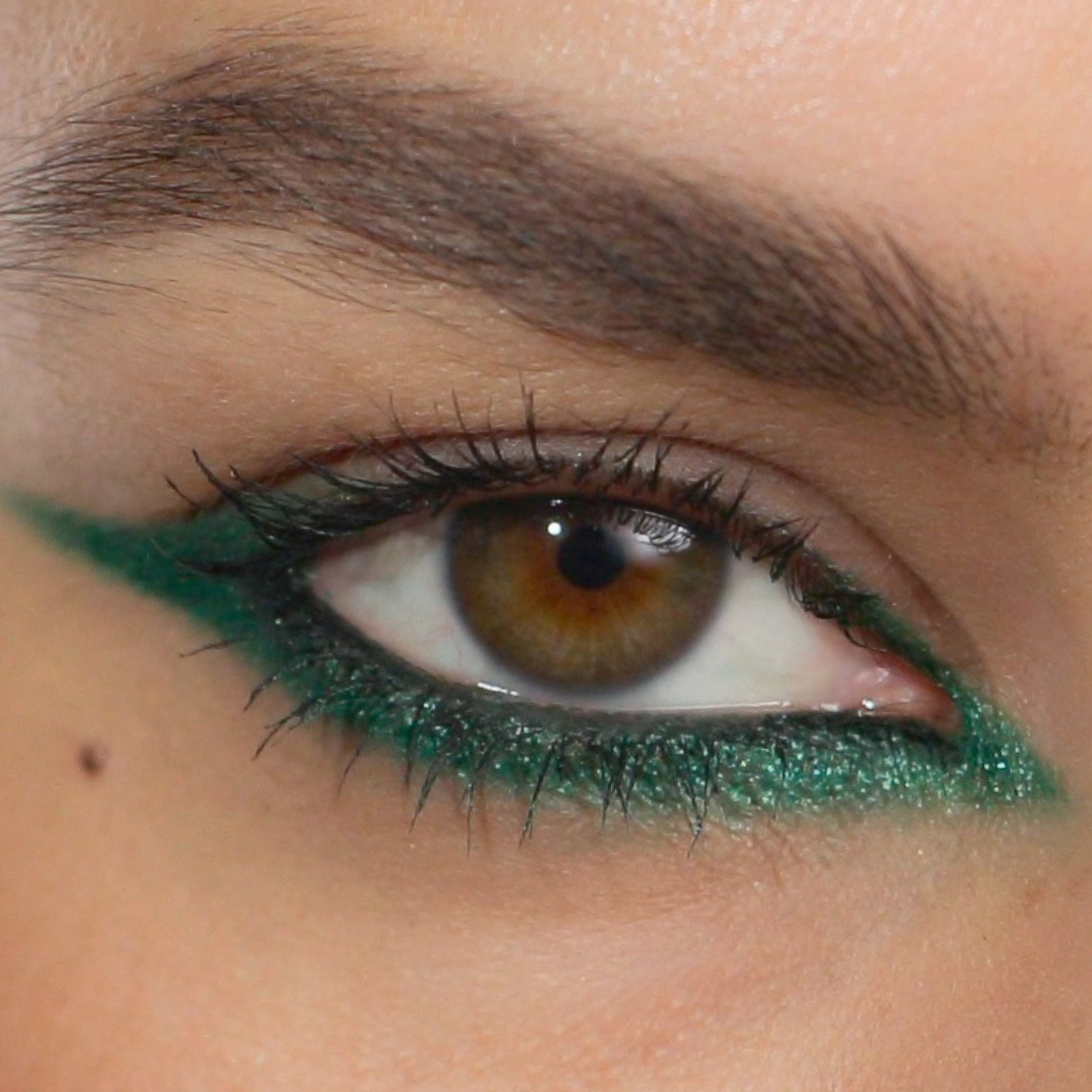 Velvet Love Eyeliner Pencil (Metallic Malachite)