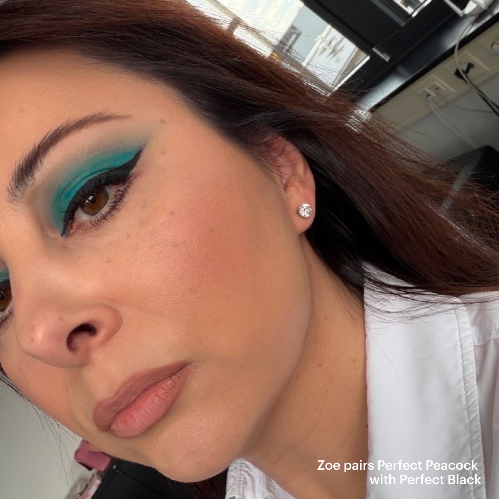 Velvet Love Eyeliner Pencil (Perfect Peacock)