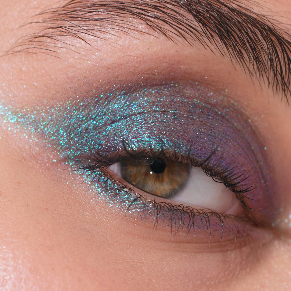 Velvet Love Eyeliner Pencil (Metallic Aurora Pearl)