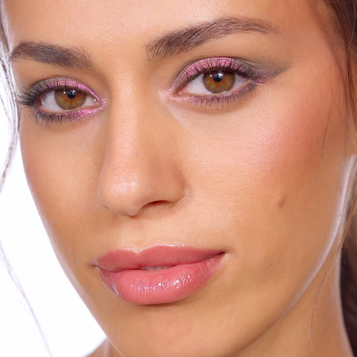 Velvet Love Eyeliner Pencil (Metallic Iris Pearl)