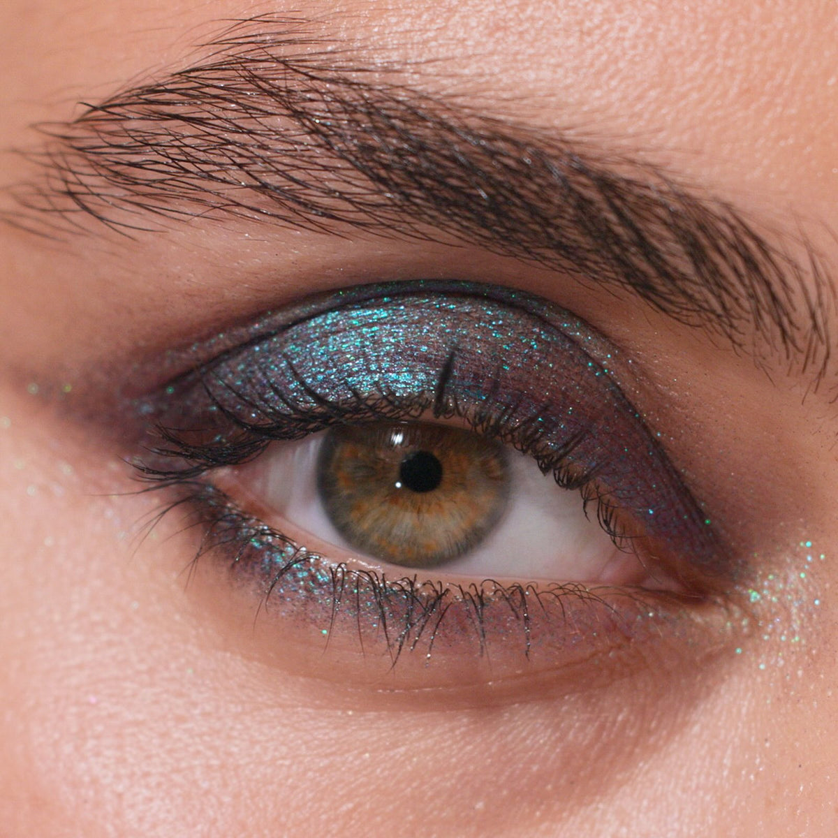 Velvet Love Eyeliner Pencil (Metallic Patina Pearl)